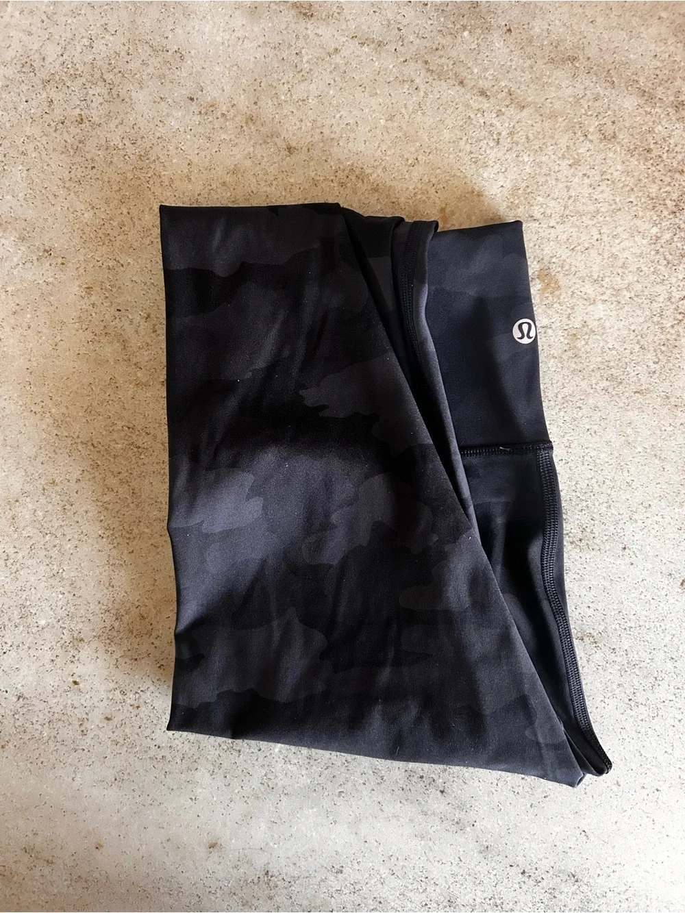 Lululemon Align High Rise Crop Leggings 23” Gray Camo Size 4